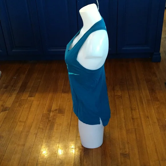 Size xs blue Nikes workout athletic top - Picture 7 of 16